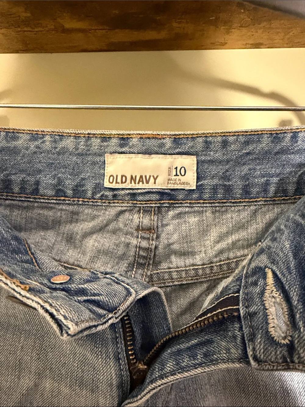 Old Navy Light Wash Mid-Rise Double-Button Denim Shorts